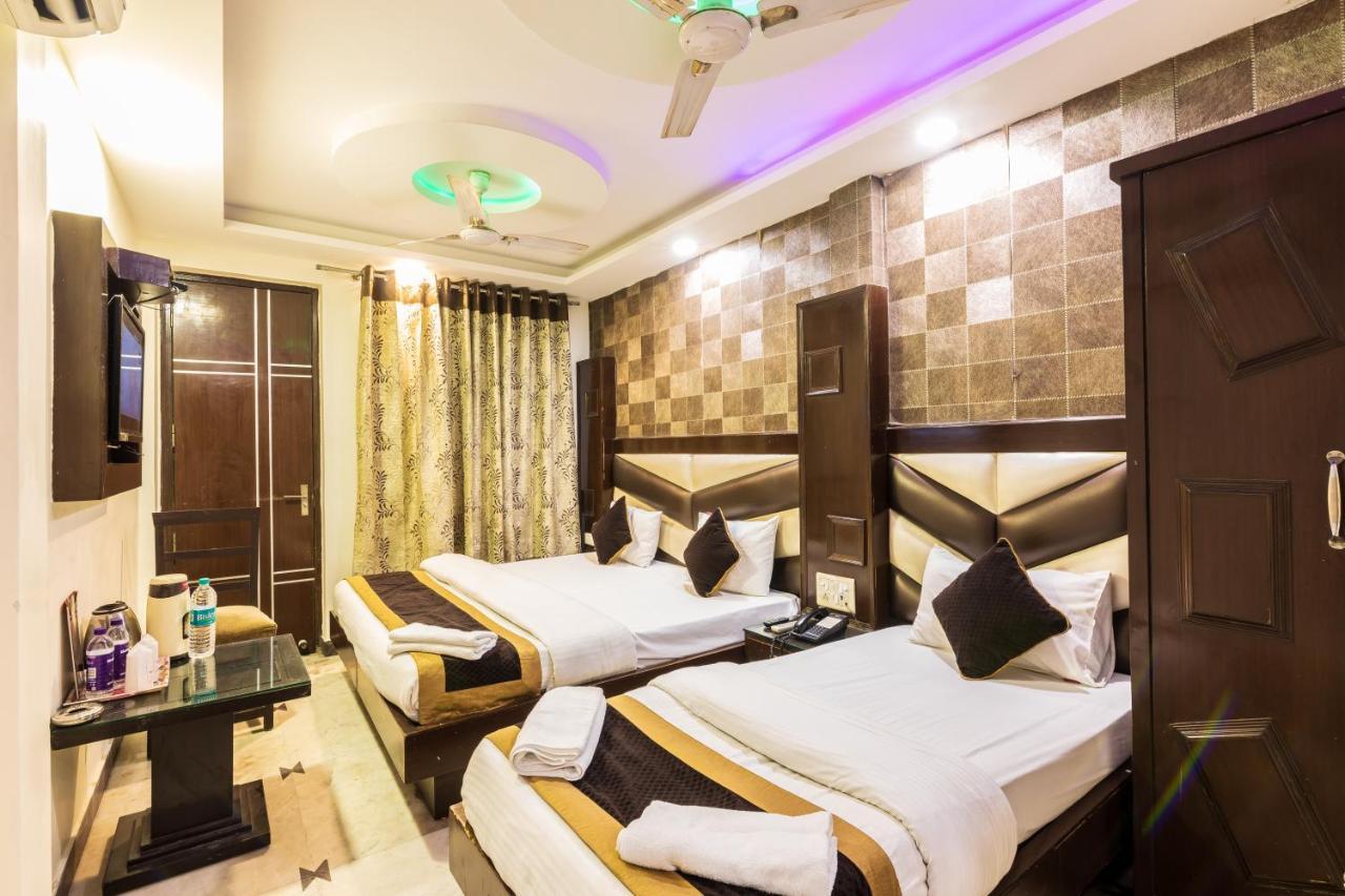 Hotel Grand Shyam- In Front Of New Delhi Railway Station-Couple Friendly 뉴델리 외부 사진