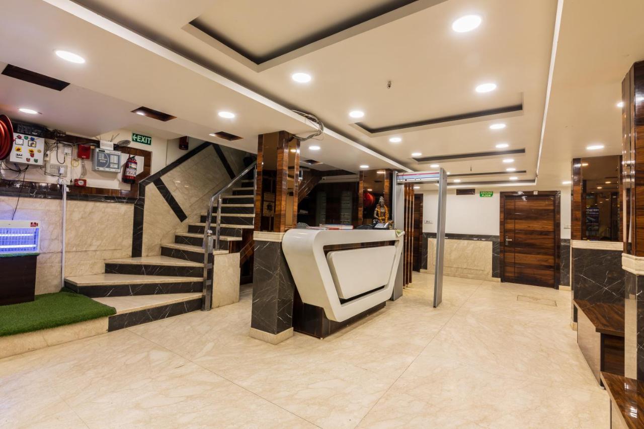 Hotel Grand Shyam- In Front Of New Delhi Railway Station-Couple Friendly 뉴델리 외부 사진