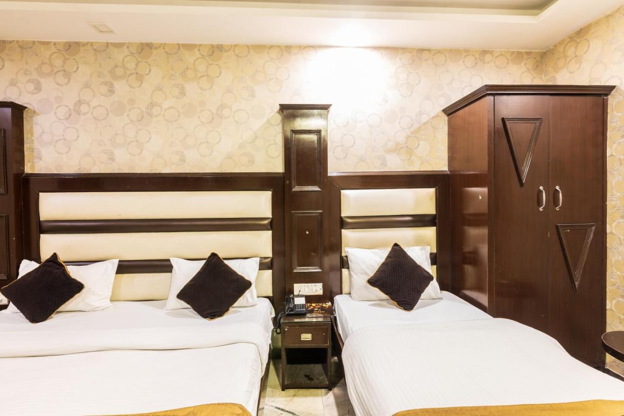 Hotel Grand Shyam- In Front Of New Delhi Railway Station-Couple Friendly 뉴델리 외부 사진